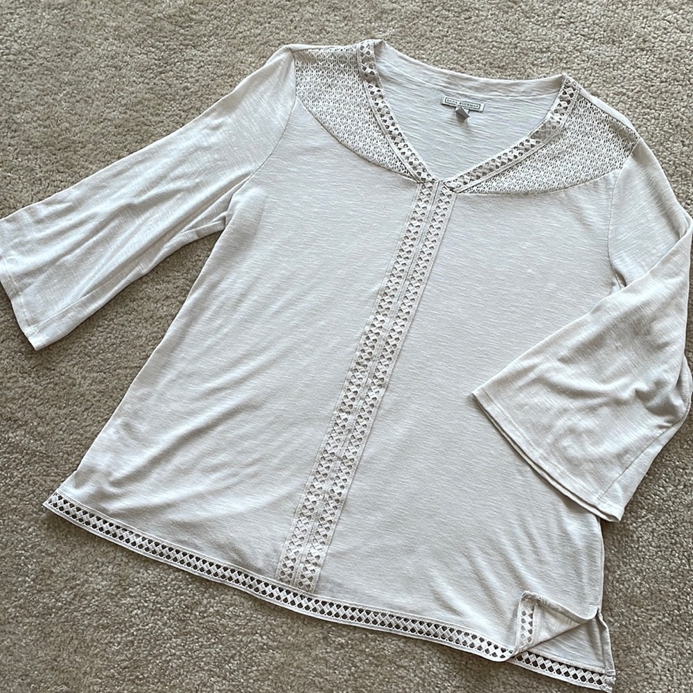 🎉 Dana Buchman cream with eyelet/lace details size xl